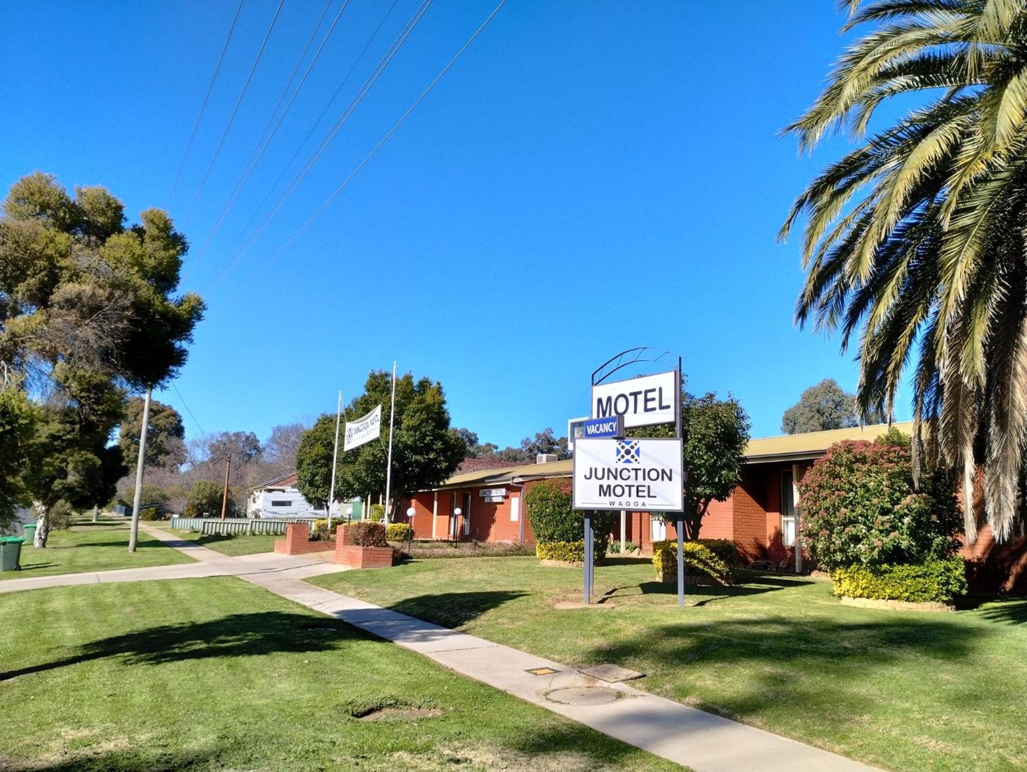 Junction Motel Wagga วักกาวักกา ภายนอก รูปภาพ