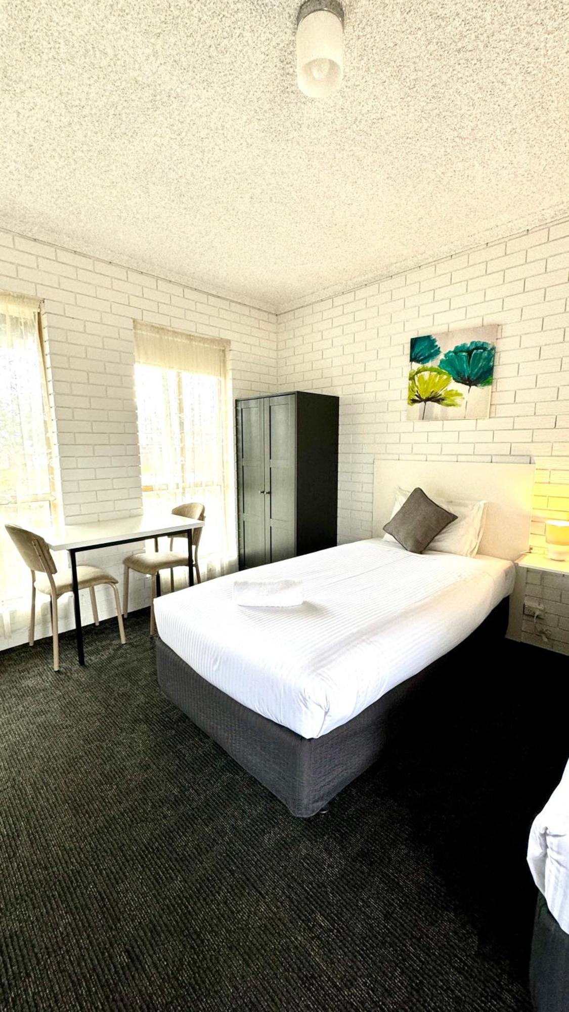 Junction Motel Wagga วักกาวักกา ภายนอก รูปภาพ